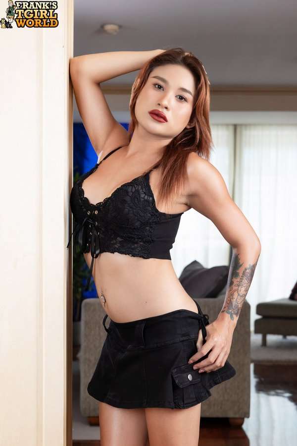 LAdyboy Nony